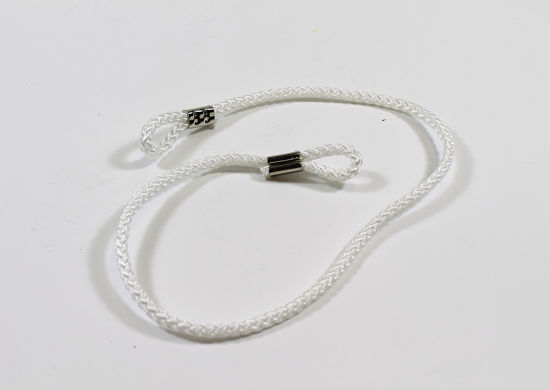 Afbeelding van NEKKOORD MET 2 OOGJES NYLON 52 CM.